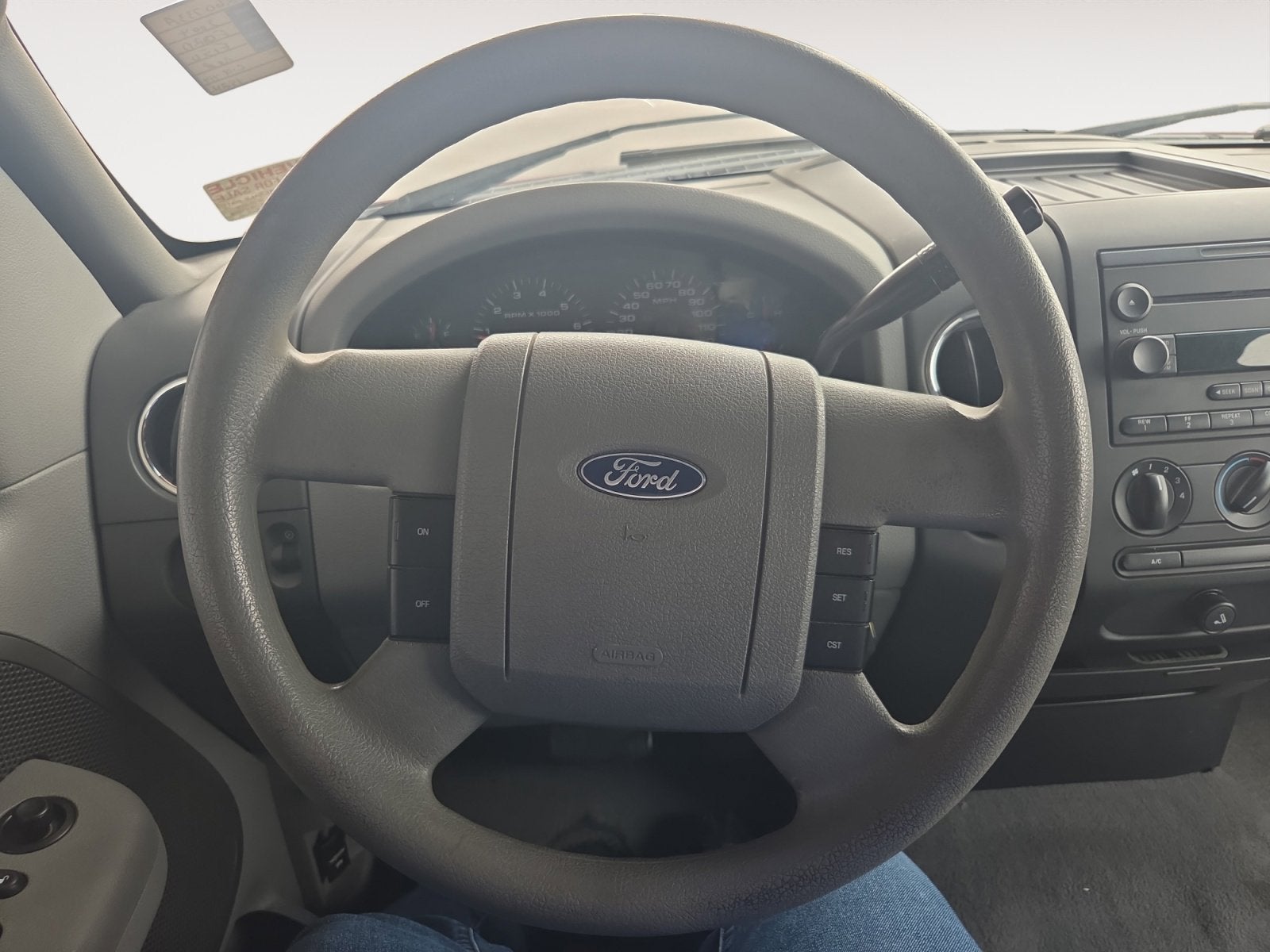 2004 Ford F-150 XLT