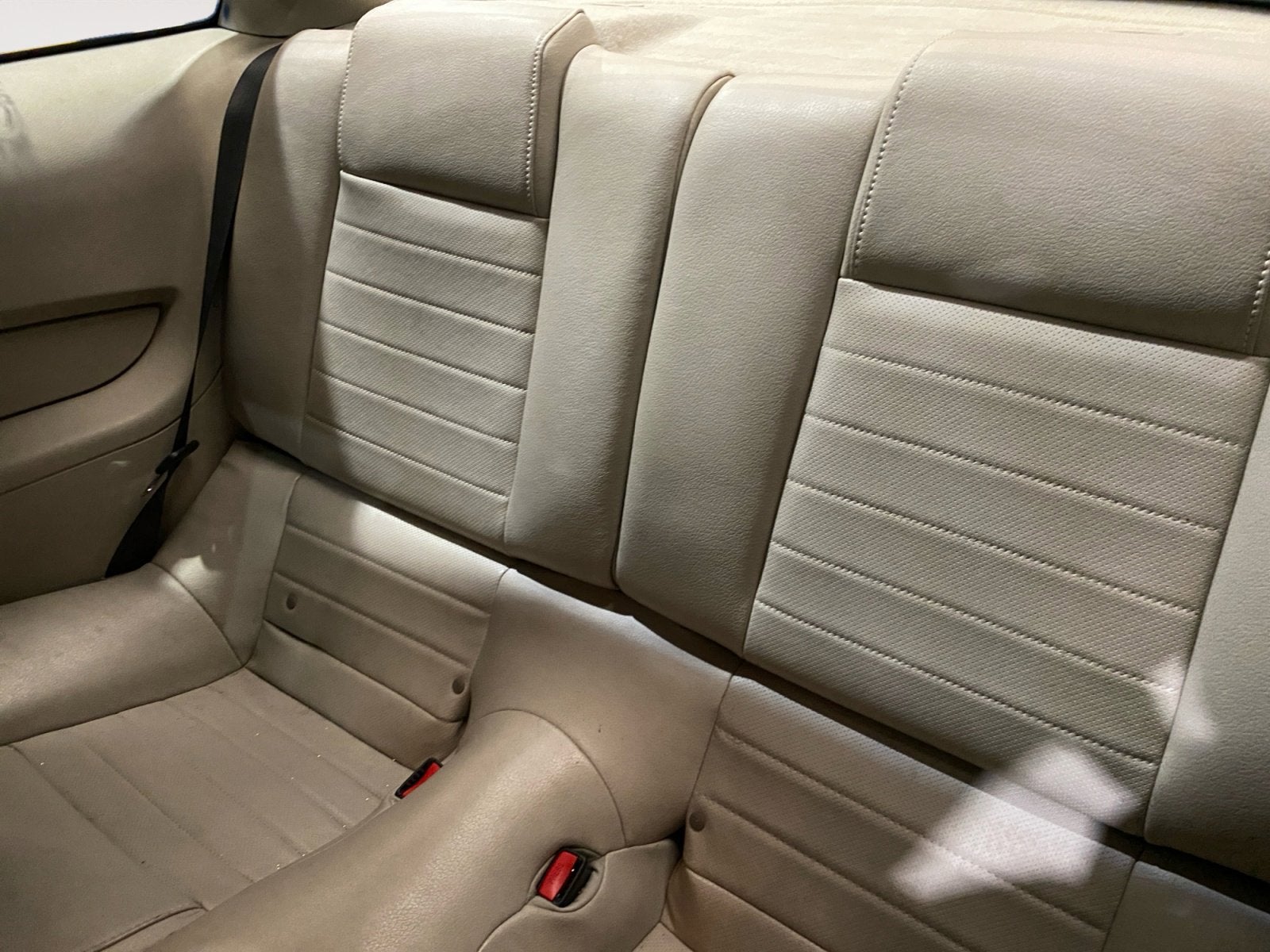 2010 Ford Mustang V6