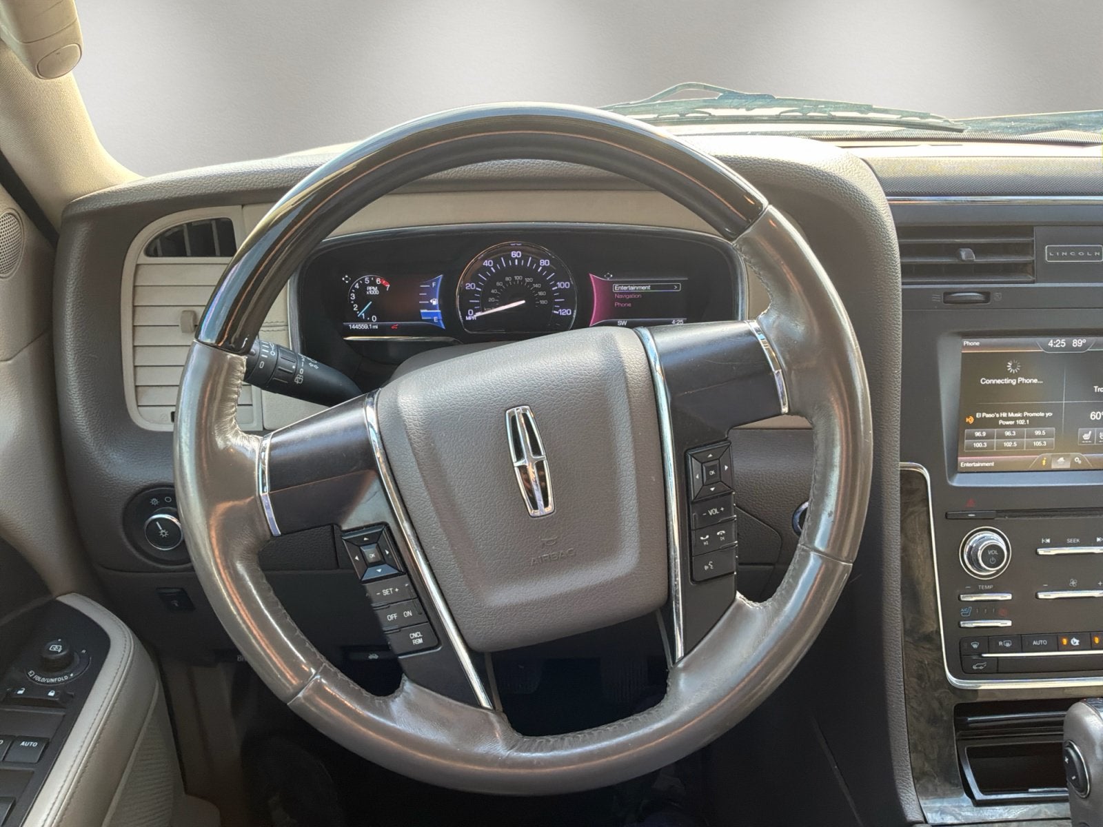 2015 Lincoln Navigator BASE